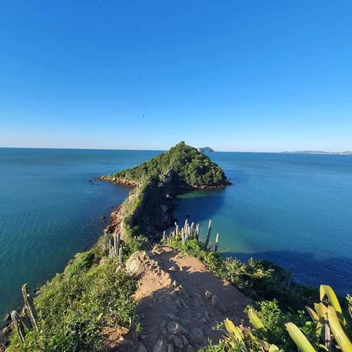 Pensión Paraiso De 01 *